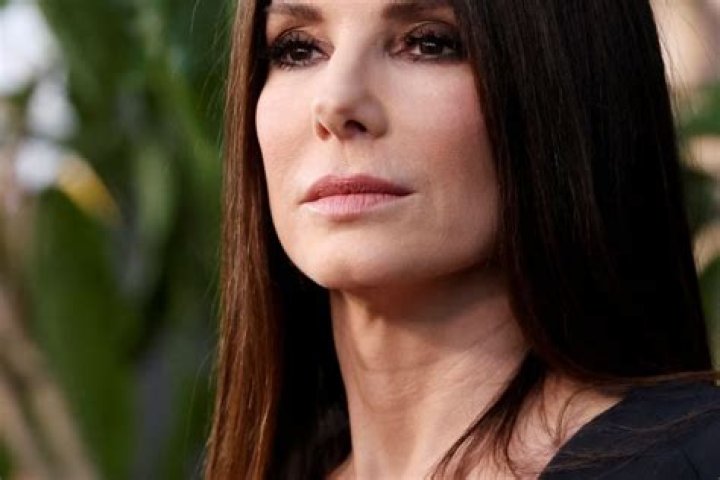 Does Sandra Bullock Smoke: Unveiling the Truth About Her Lifestyle