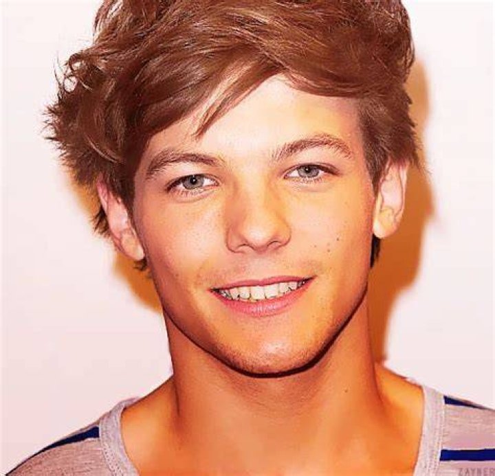 How Old Is Louis Tomlinson in One Direction?