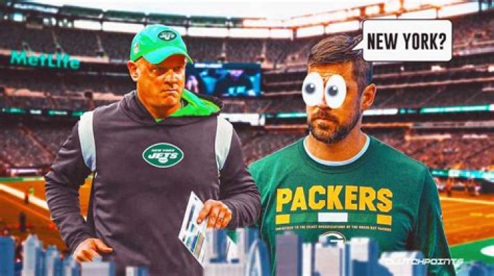 Intriguing Reactions: Aaron Rodgers Upset by Jets Timeout Decision