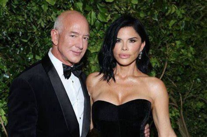 Jeff Bezos Denies $600M Wedding Plans: Insights and Reactions