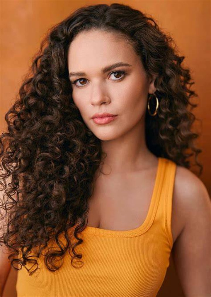Madison Pettis BF: Exploring the Love Life of the Hollywood Star