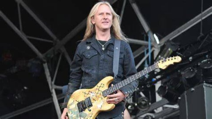 Unveiling the Life of Jerry Cantrell’s Son: A Journey Beyond Rock