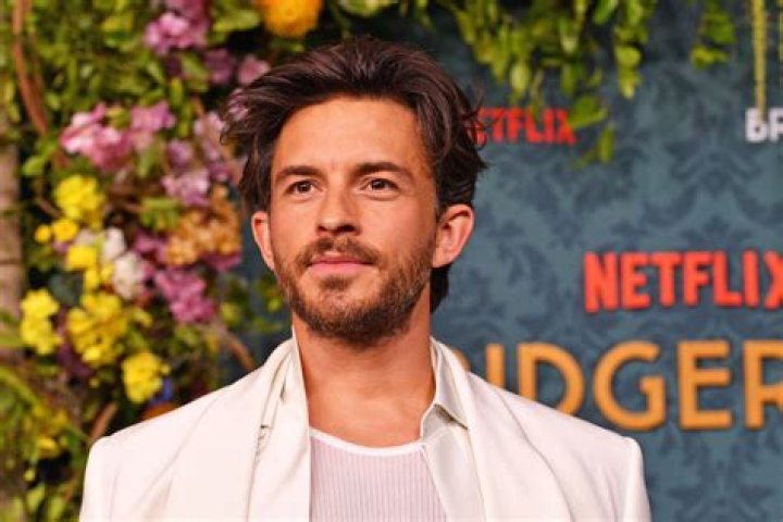 Unveiling the Truth About Jonathan Bailey Smoking: Everything You Need to Know